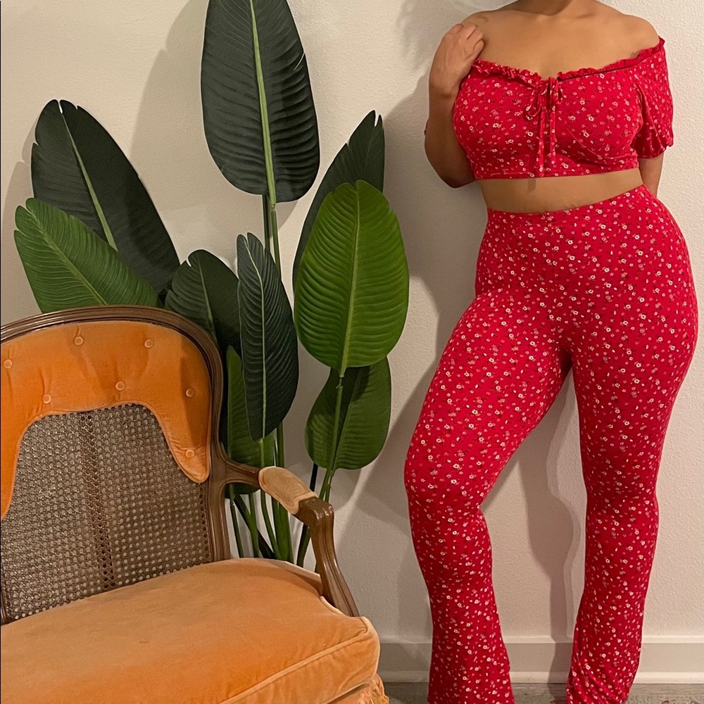 Pretty Little Thing Top & Pant Set